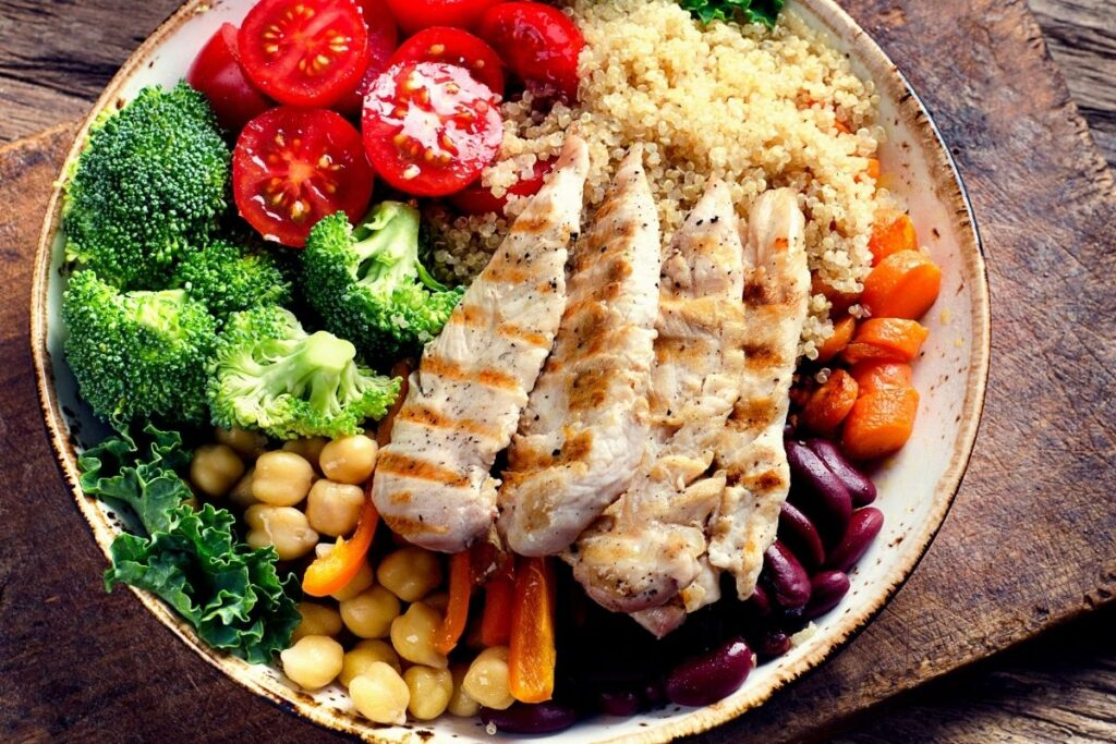 The Onyx Elevate food log with calories and macros